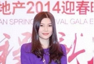 ​颜值不输宗馥莉，24岁坐拥80亿身家，纪凯婷不仅有才，颜值也很高