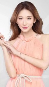 ​林志玲：一米七五身高的优雅女神