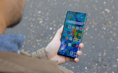 ​今天才知道！华为手机自带翻译器，开启3个设置，能翻译多国语言