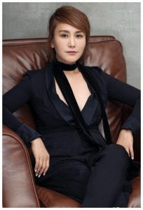 ​演员王茜：嫁大23岁导演徐庆东，丈夫病逝8年，她的选择让人泪目