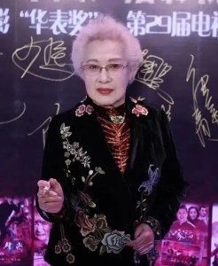 ​永远年轻，永远热泪盈眶