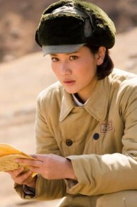 ​潘雨辰：嫁大11岁的侯勇，2年婚姻如噩梦，离婚后独自抚养女儿