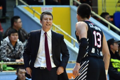 ​郭艾伦谈郭士强泣不成声：他是辽宁队功臣 不能因为几场球否定他