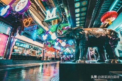 ​简单描述一下2023年的最后一天