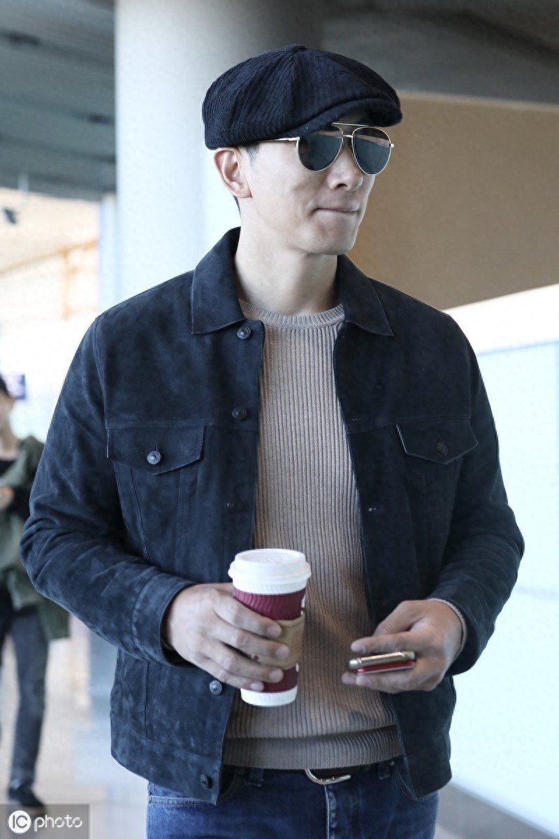 张亮宣布2年前离婚，女方曾被称拯救了银河系，如今沦为糟糠之妻