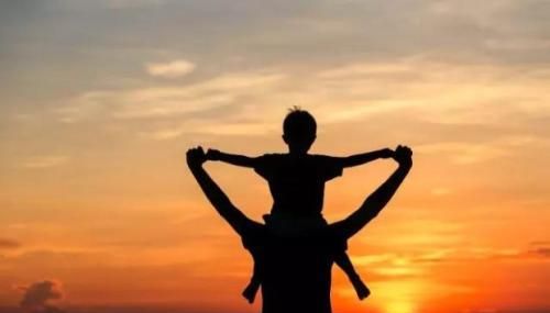 父亲节的说说朋友圈，父亲节收到儿子祝福发朋友圈的句子？图4