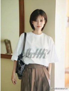 ​剪掉你的长发吧！今夏流行这3种“齐耳短发”，洋气减龄还显脸小