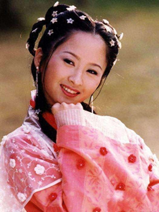 杨蕊：娱乐圈的气质美女，娇俏靓丽