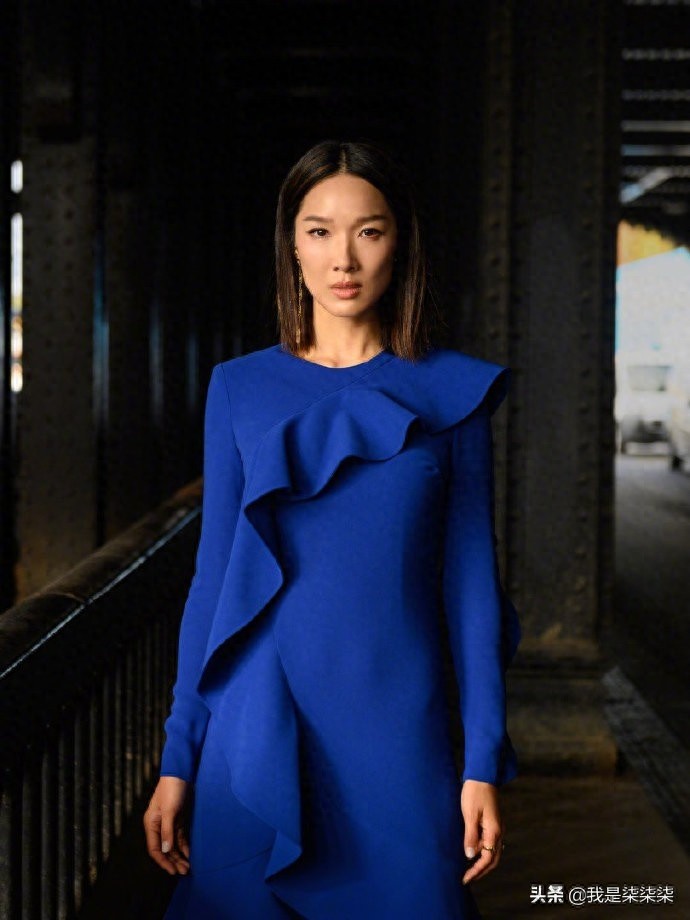 王祖蓝的妻子“李亚男”确实漂亮，祖蓝上辈子一定“拯救”过宇宙