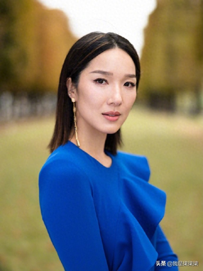 王祖蓝的妻子“李亚男”确实漂亮，祖蓝上辈子一定“拯救”过宇宙