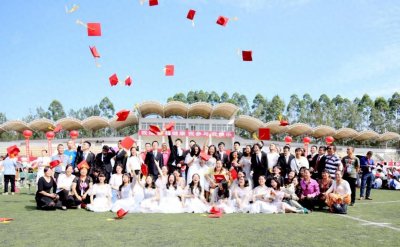 ​成都市新都香城中学：立足新都、面向世界，是国际化的一扇窗口