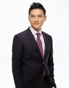 ​51岁陈锦鸿妻子发福似路人，45岁王艳嫁富豪老公鲜花插在牛粪上