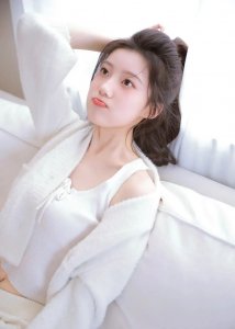 ​纯真！自然美！有范儿！未来可期的小仙女王奕文