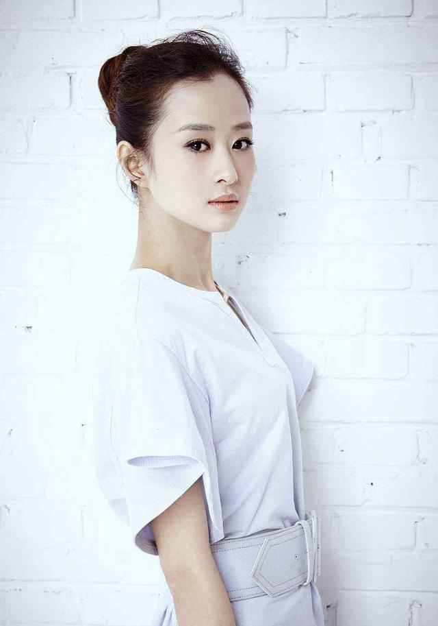 演员何杜娟写真(1990年出生的女星广东的何杜娟)(8)