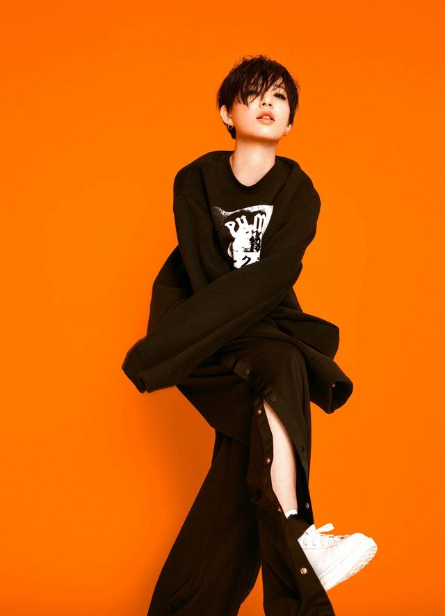 演员何杜娟写真(1990年出生的女星广东的何杜娟)(9)