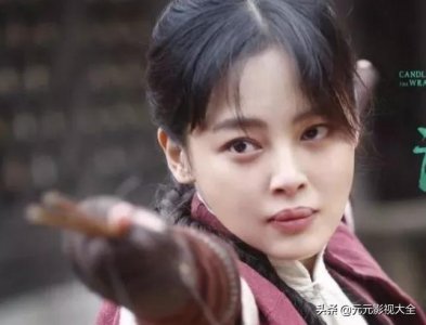 ​辛芷蕾奇怪的嘴唇，是天生的的还是整容失败？