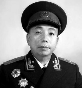 ​他是安徽唯一徐姓开国中将，正兵团级，军衔低，但职务高