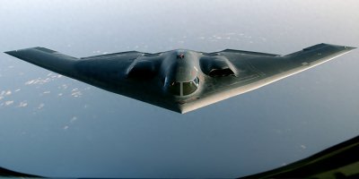 ​12000公里无阻航程！B2轰炸机的发动机与飞行性能有多强？