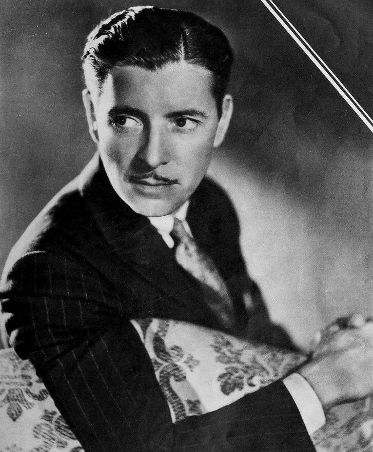 罗纳德·考尔曼个人资料写真作品