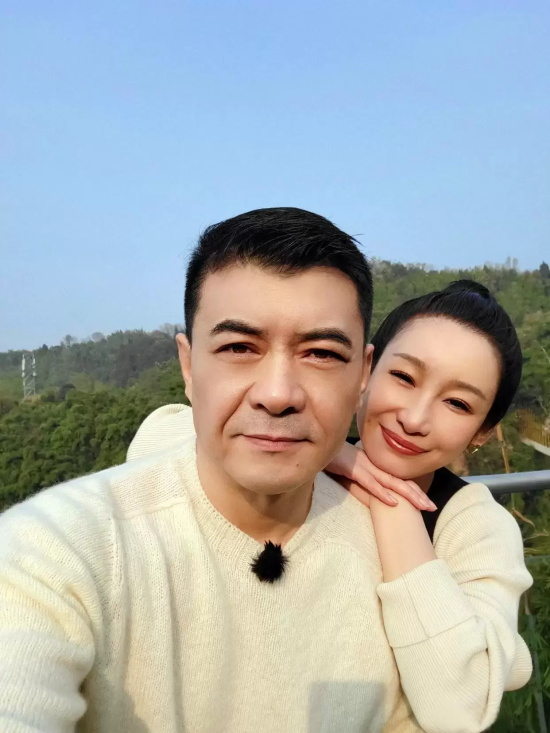 秦海璐结过几次婚？这位霸气女人的情史里三个男人2个渣