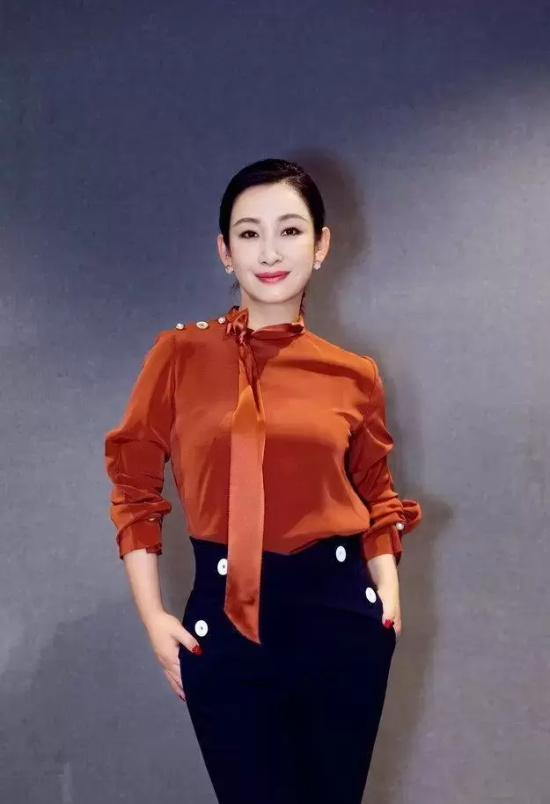 秦海璐结过几次婚？这位霸气女人的情史里三个男人2个渣