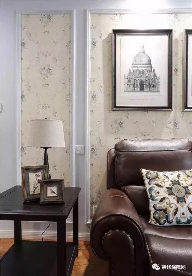 客厅不做吊顶，就走石膏线，没想到完工后清清爽爽，越看越喜欢