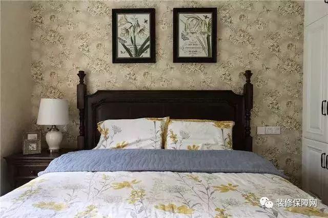 客厅不做吊顶，就走石膏线，没想到完工后清清爽爽，越看越喜欢