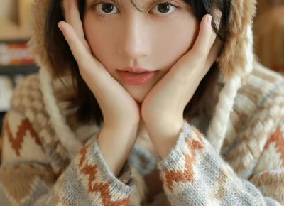 ​郑少秋的女儿（郑少秋女儿近照身材魁梧）