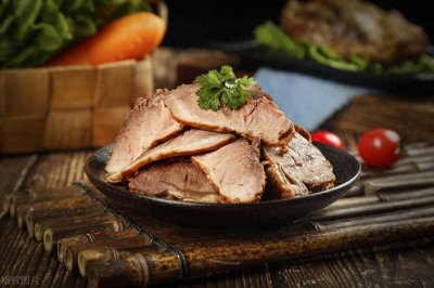 ​从羊肉到焙子：发现呼和浩特的风味宝藏