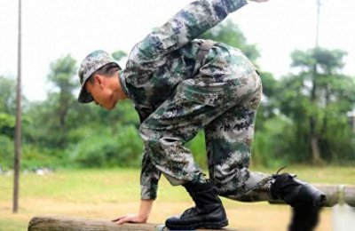 ​“兵头将尾”排长，管30来个人，有哪些权力？