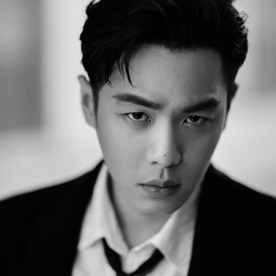 张若昀是星二代吗，张若昀是谁家的星二代