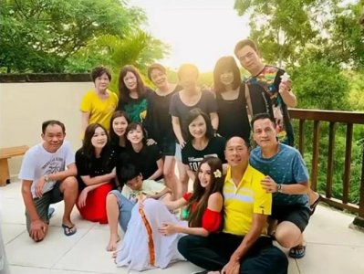 ​她P图独美不顾丈夫死活，却被网友夸赞真实