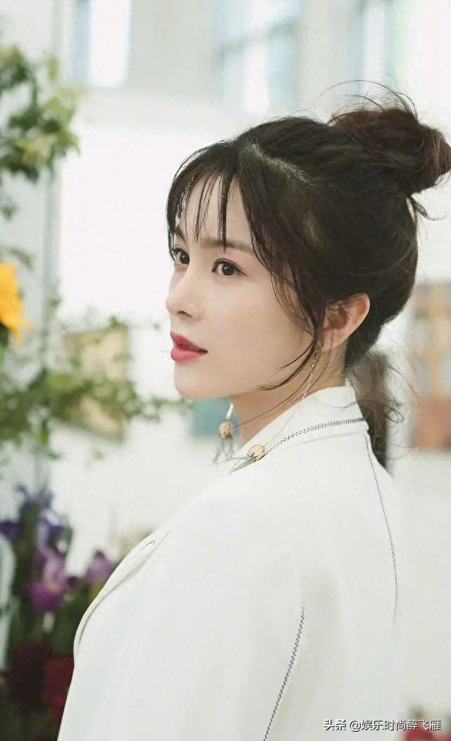 赵韩樱子甜美写真,网友:清新靓丽,貌美如花!