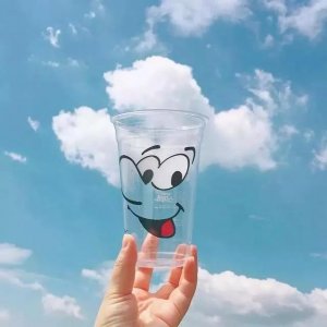 ​从不发朋友圈的男人，一般都是三种人，八九不离十