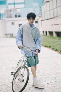 ​胡先煦封神壁纸！一眼心动，两眼沦陷！！！